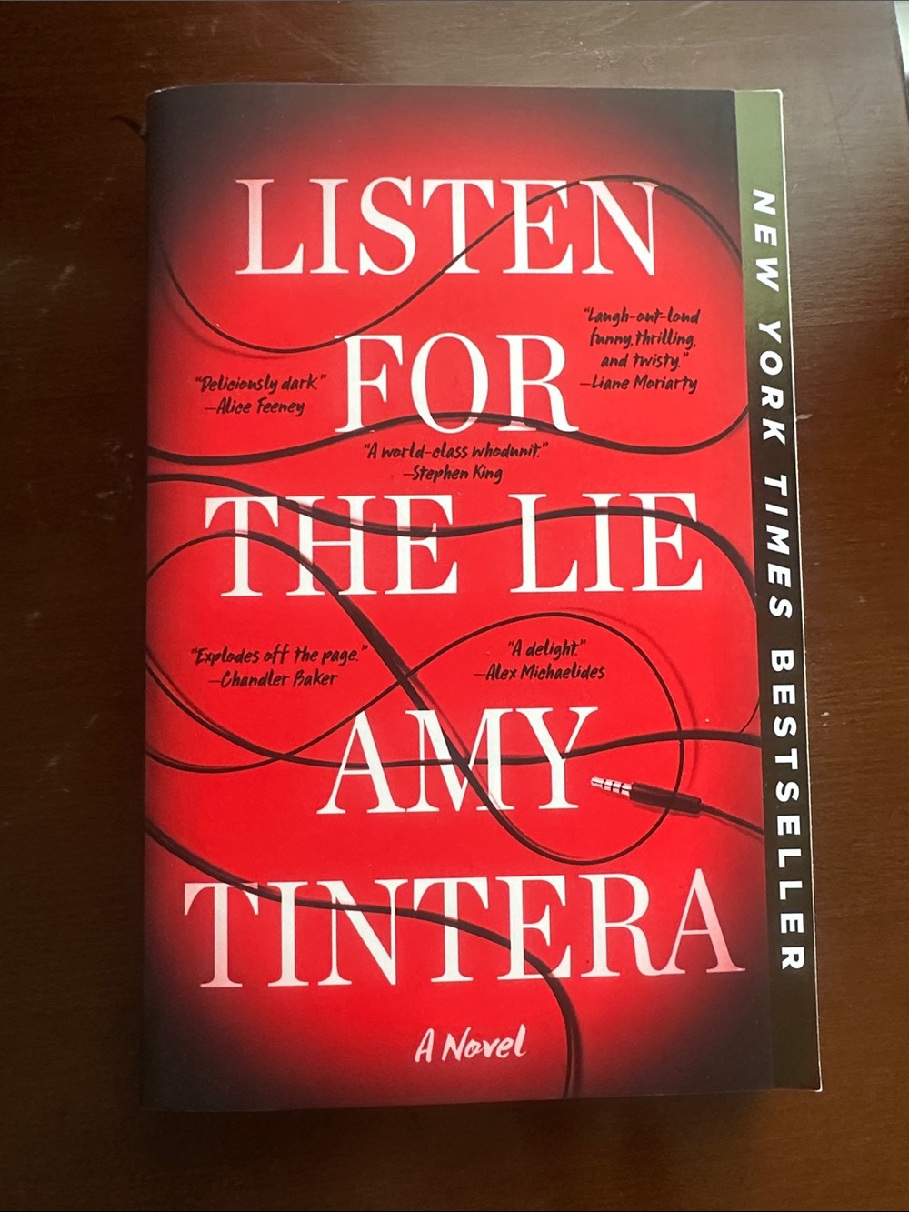 Listen for the Lie by Amy Tintera - Red Cover